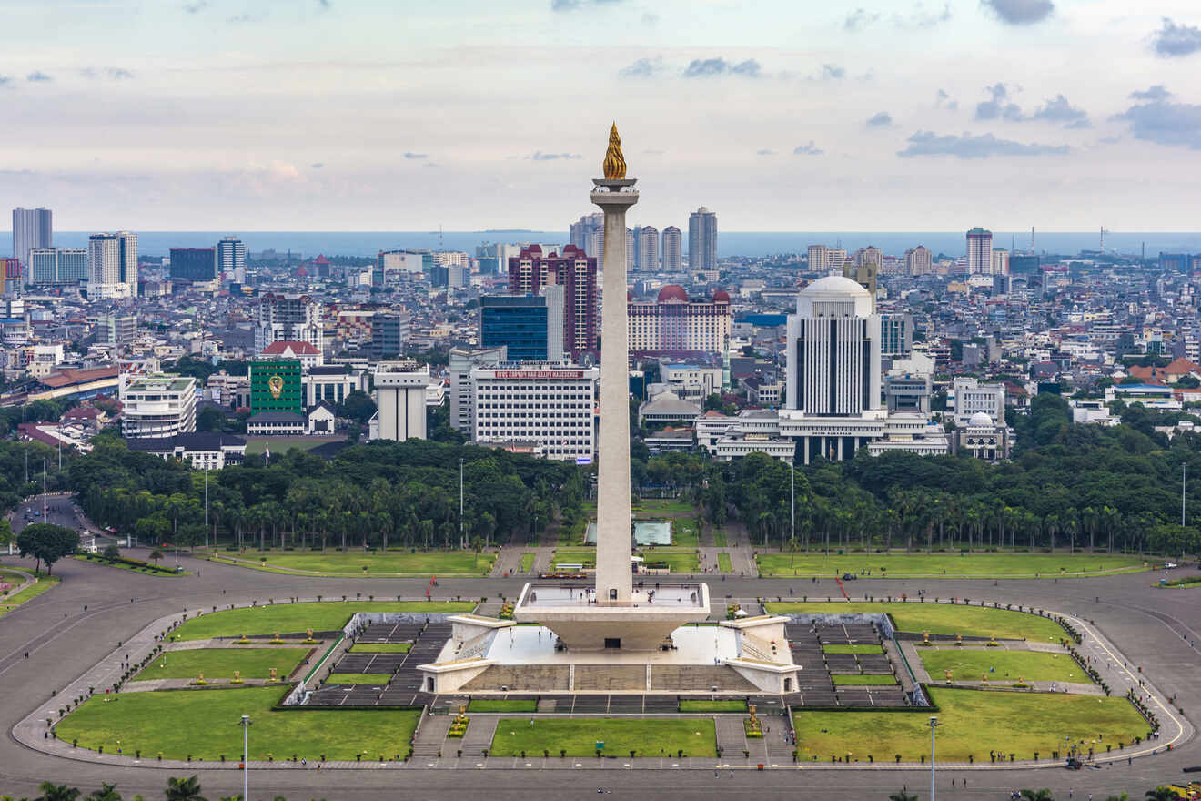 A monument in Menteng, the best area where to stay in Jakarta, Indonesia